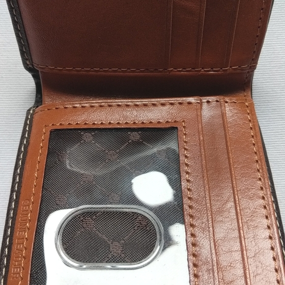 Perry Ellis Brown Pebbled Folding Wallet. - Picture 8 of 8
